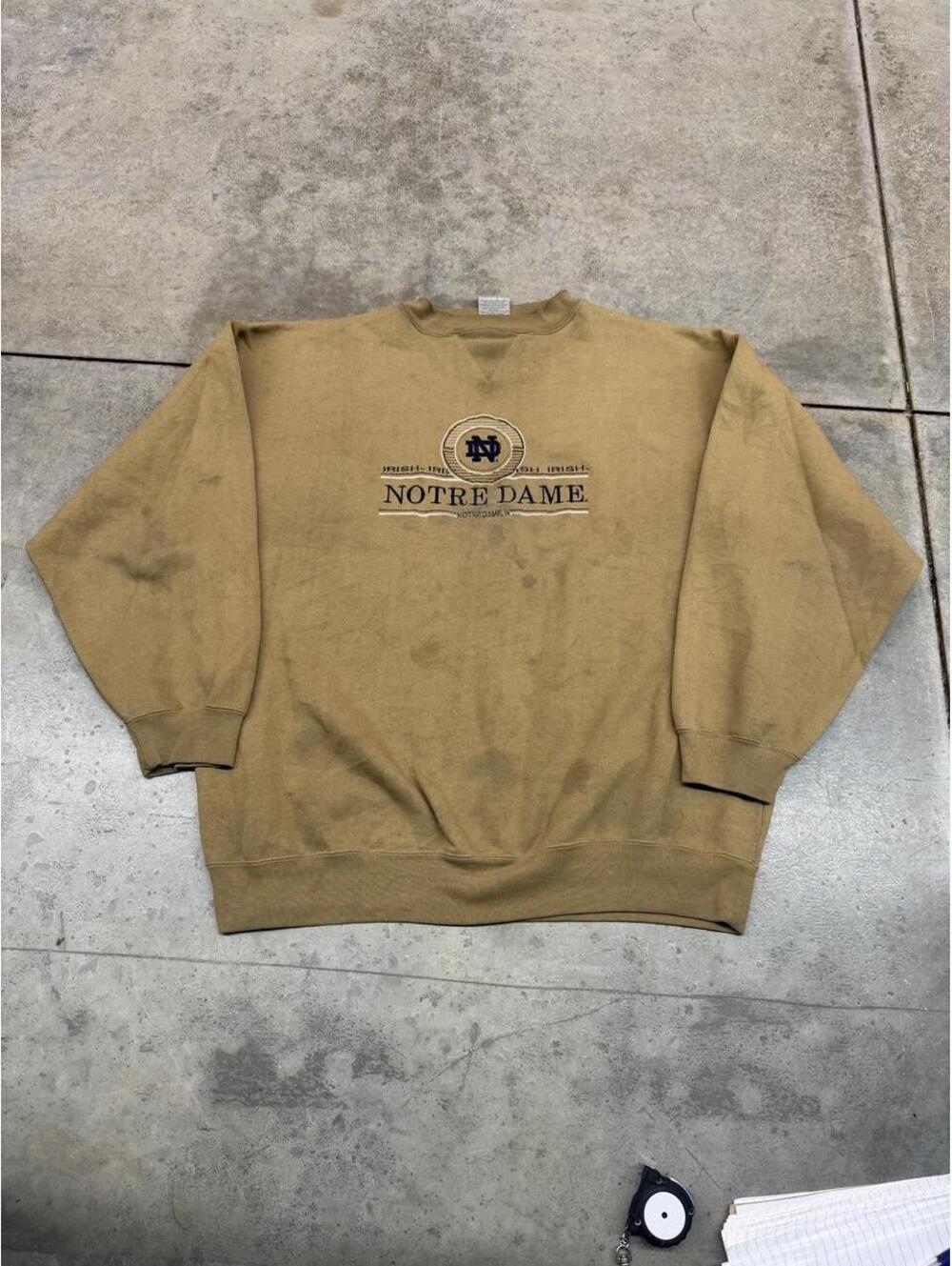 vintage university of notre dame collegiate fightin irish beige crewneck size xl